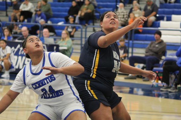 Francine Carrillo (left) and Alethze Marquez (right) boxing out for a rebound during the Cerritos vs. San Diego Mesa women's basketball game on Nov. 6.